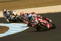 Superbike 2013 - A Philip Island trionfo Aprilia. Brutto incidente per Checa