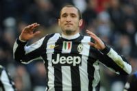 Napoli-Juventus, le pagelle. Top Inler e Chiellini. Flop Vucinic